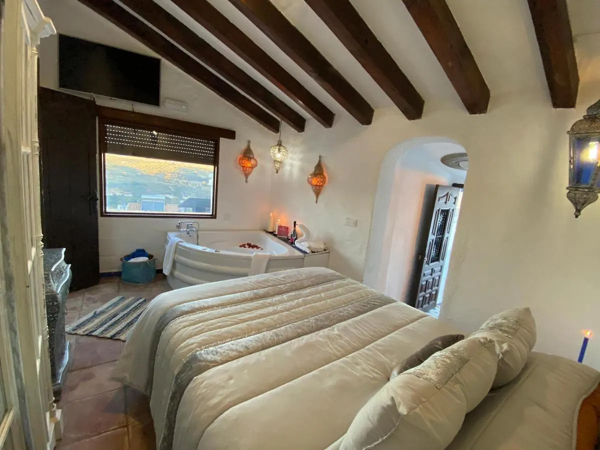 El Escondite de Martina, Ático Romántico Setenil De Las Bodegas Сasa de vacaciones